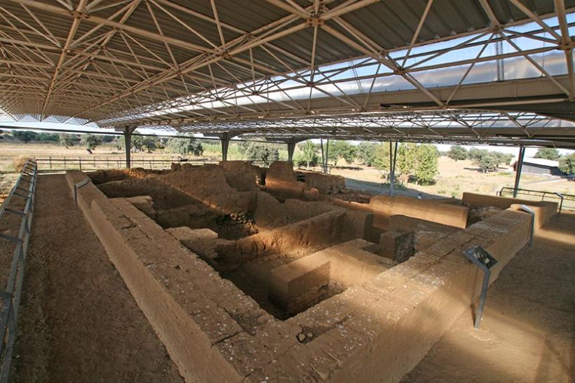 Archäologische Stätte Cancho Roano: Der geheimnisvolle tartessische Tempel in Badajoz